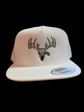 Load image into Gallery viewer, Deer skull hat
