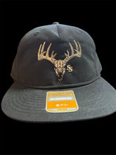 Load image into Gallery viewer, Deer skull hat
