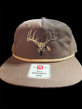 Load image into Gallery viewer, Deer skull hat
