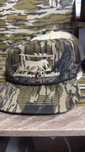 Load image into Gallery viewer, Dove hat

